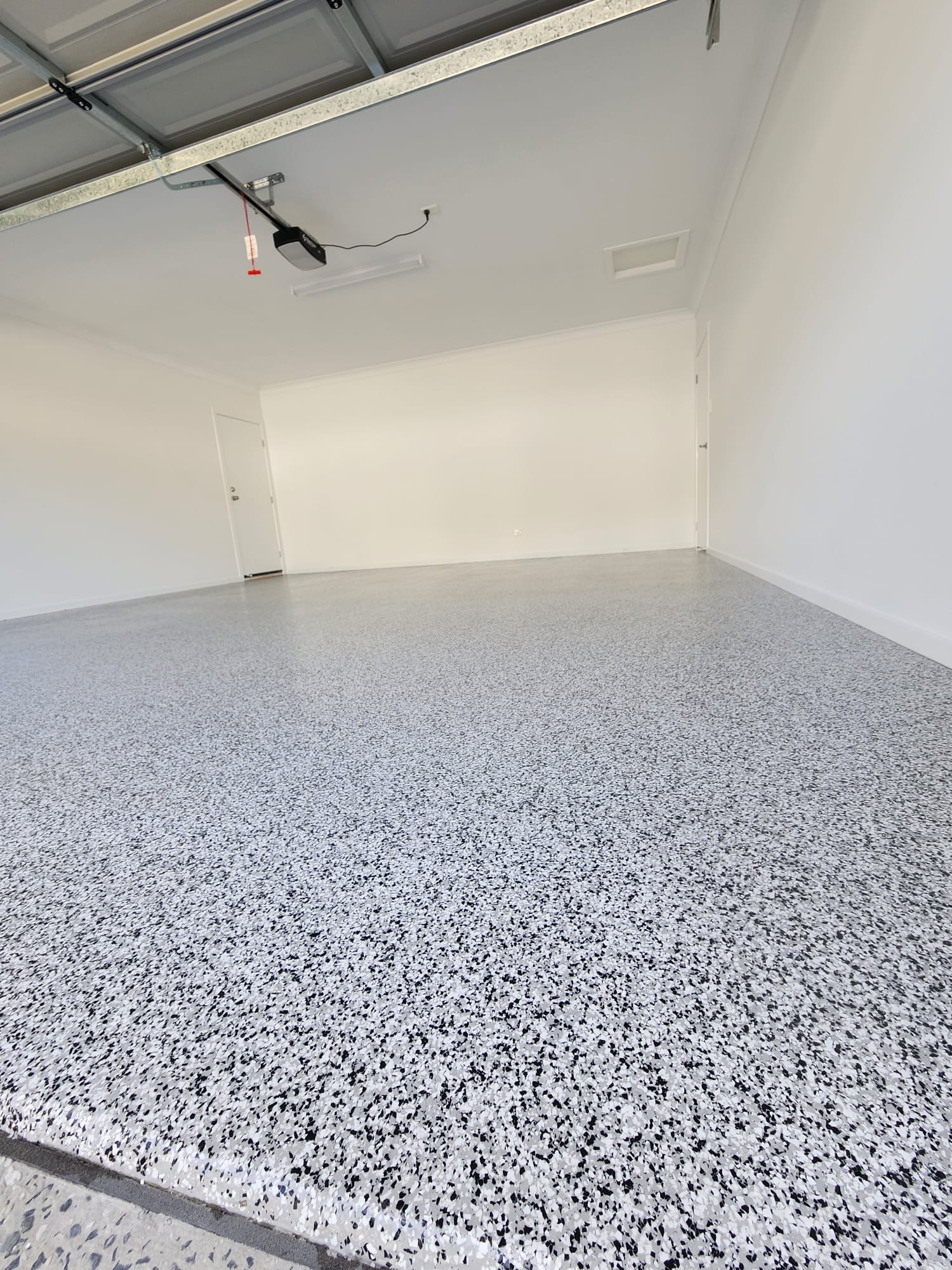 Epoxy flooring project photo 28