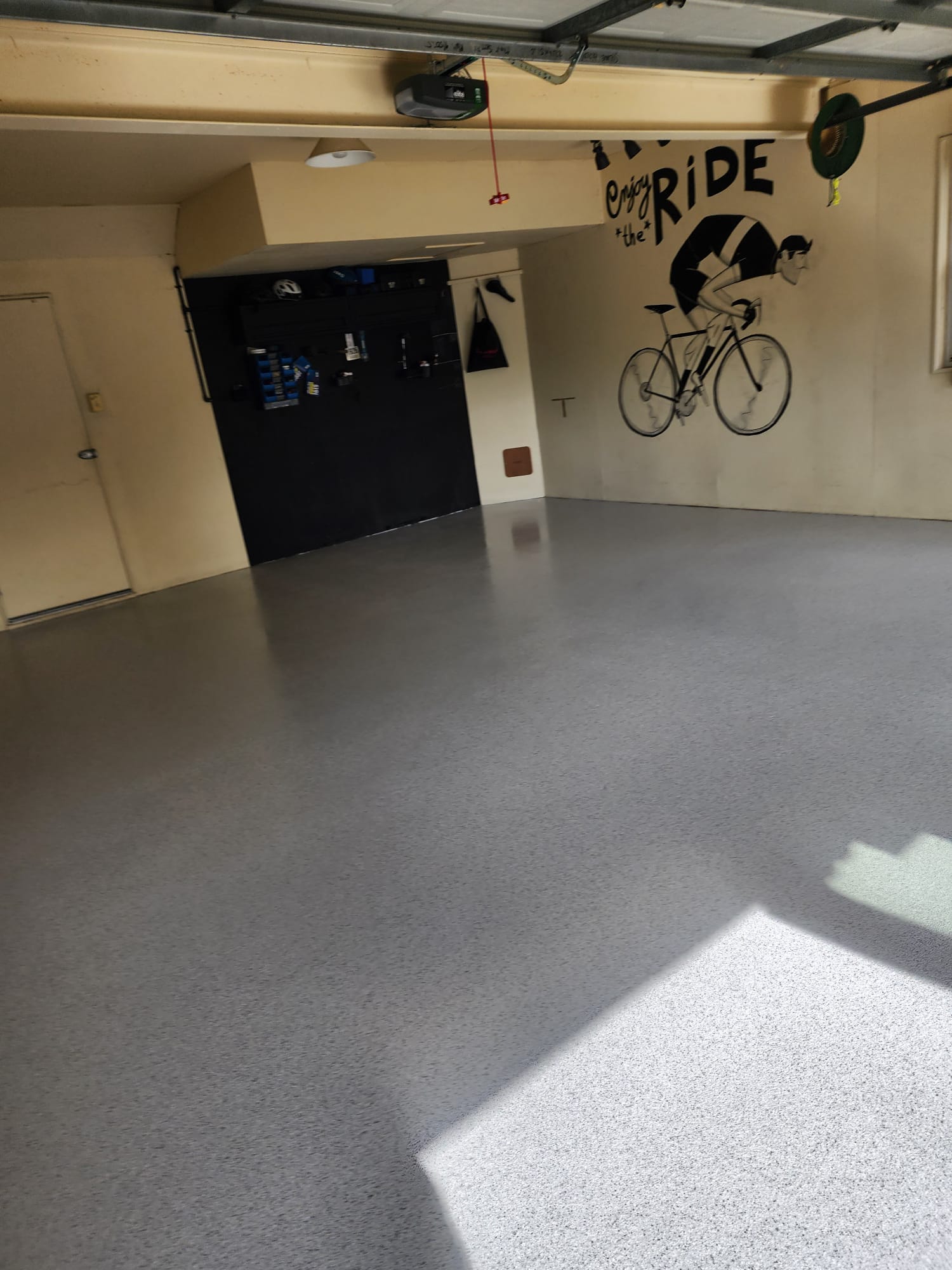 Epoxy flooring project photo 12
