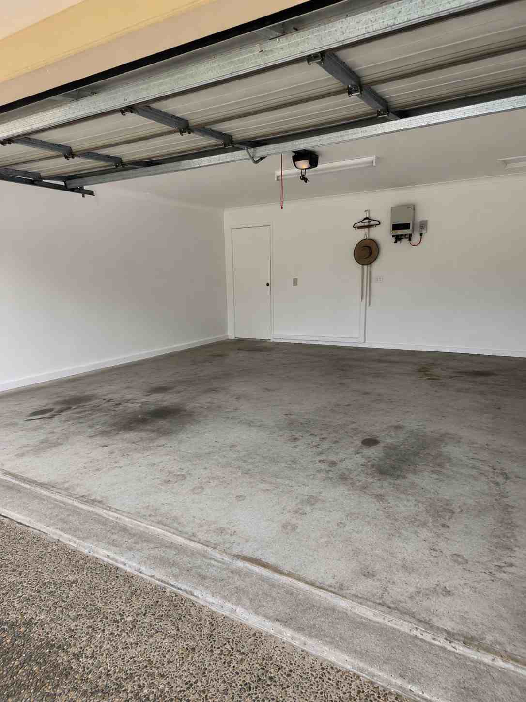 Epoxy flooring project photo 33