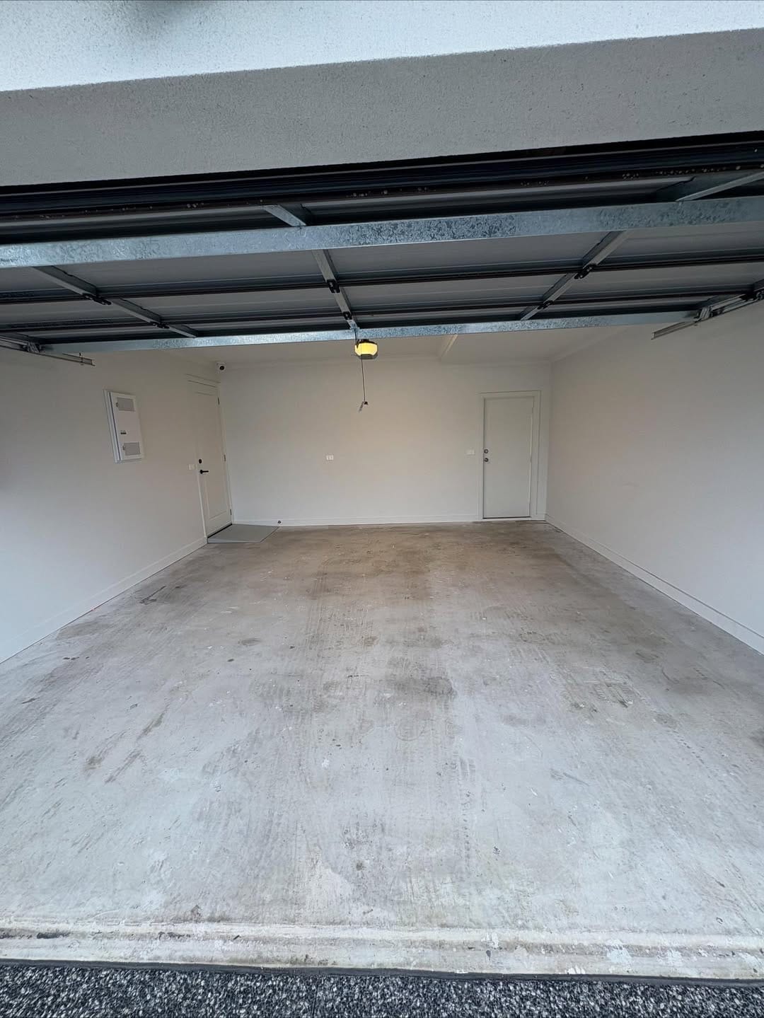 Epoxy flooring before project 23