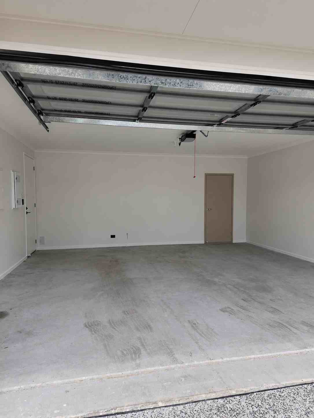 Epoxy flooring project photo 13