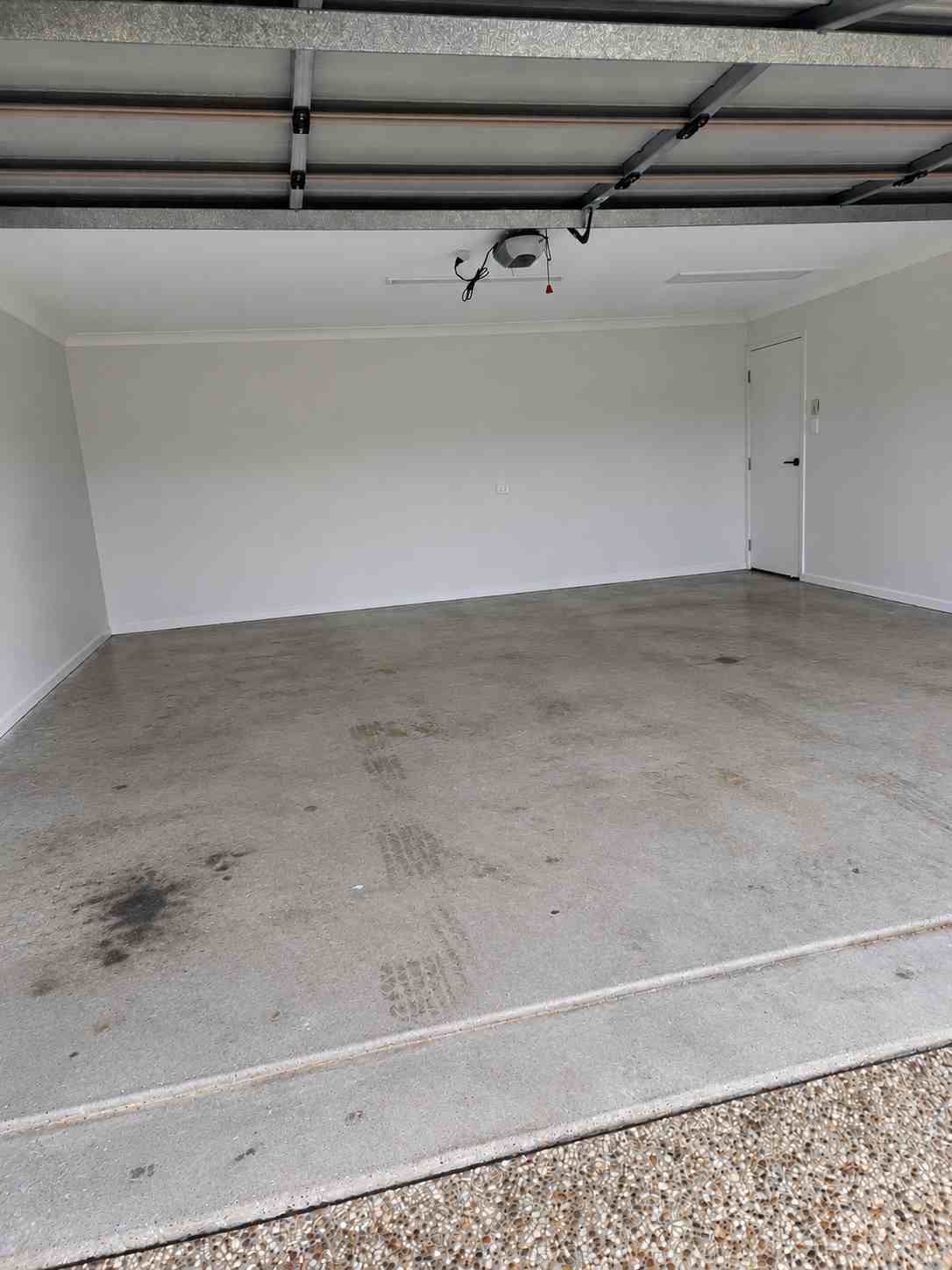 Epoxy flooring project photo 17