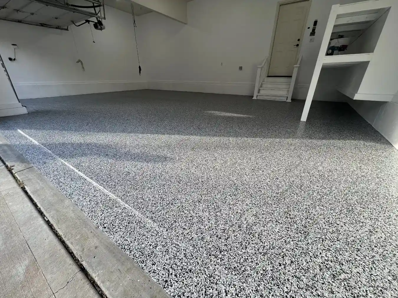 Epoxy flooring project photo 10