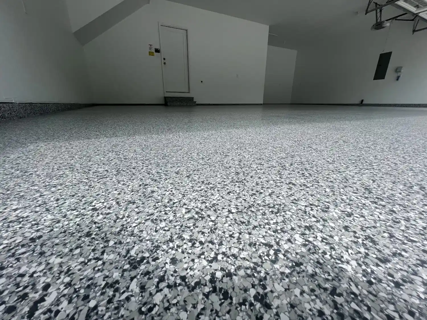 Epoxy flooring project photo 11