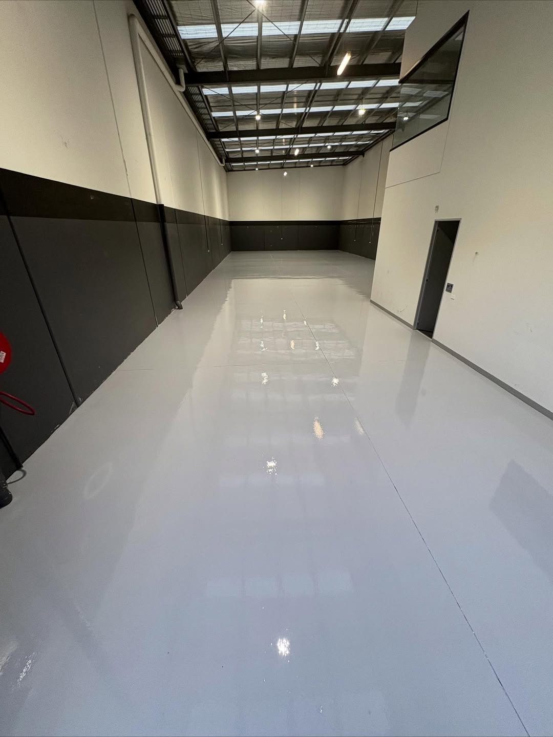 Epoxy flooring project photo 18
