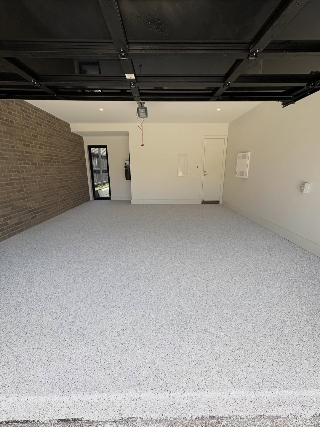 Epoxy flooring project photo 38